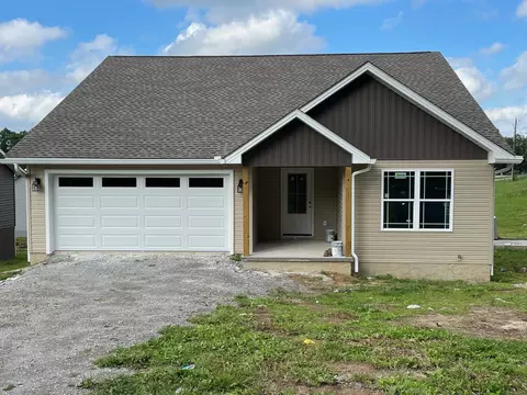 303 Dayton Ave, Crossville, TN 38555