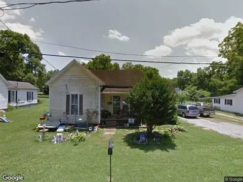 419 E Woodring St, Pulaski, TN 38478