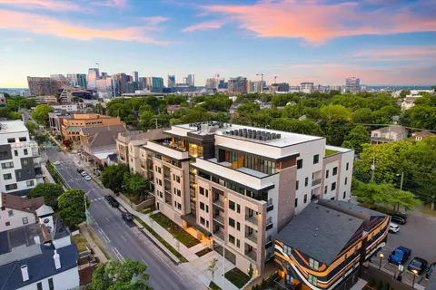 1014 16th Ave S, Nashville, TN 37212