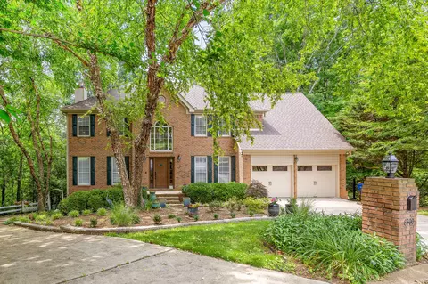 6300 Marina Bay Ln, Hixson, TN 37343