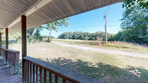 1100 E Grinders Switch Rd, Centerville, TN 37033 photo 5