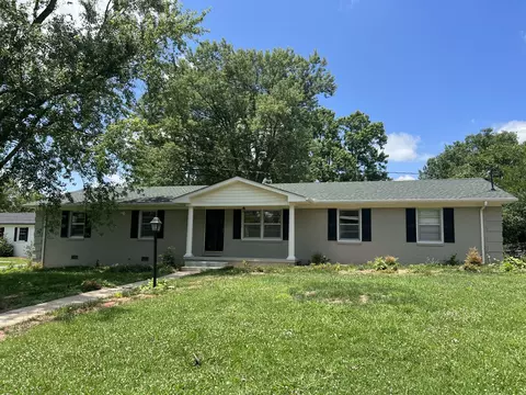 401 Shadow Dr, Shelbyville, TN 37160