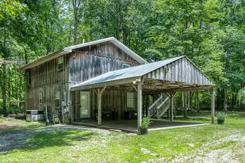 1442 Camp Belle Air Rd, Sparta, TN 38583