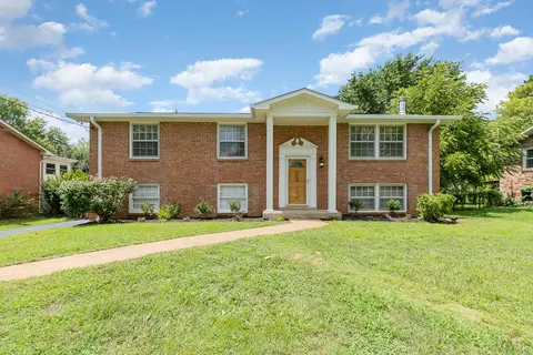 4240 Nepal Dr, Hermitage, TN 37076