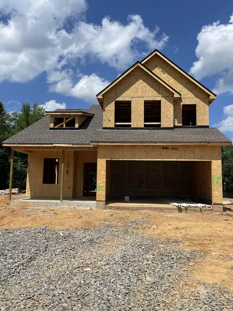 651 Ballard Dr, White House, TN 37188