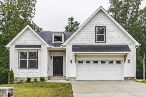 212 Cherokee Dr, White Bluff, TN 37187