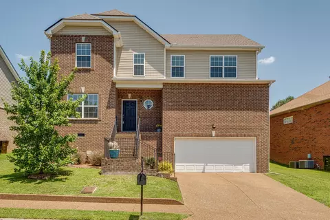 5476 Oak Chase Dr, Antioch, TN 37013