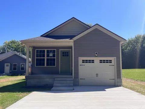 210 Texas Ave # B, Oak Grove, KY 42262