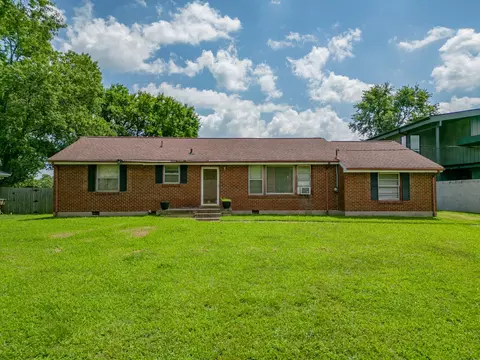 905 Potter Ln, Nashville, TN 37206