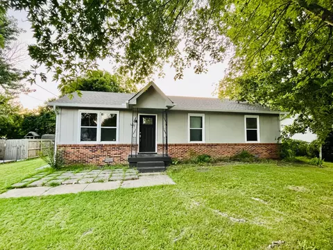 1490 Craig Dr, Clarksville, TN 37042