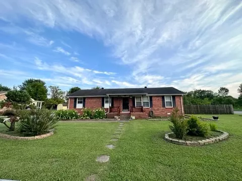 2302 Floyd Ave, Murfreesboro, TN 37127