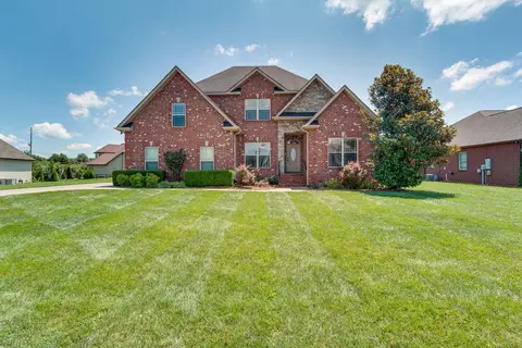 5118 General Eisenhower Dr, Murfreesboro, TN 37129
