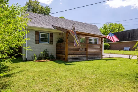 1023 Bales St, Gallatin, TN 37066