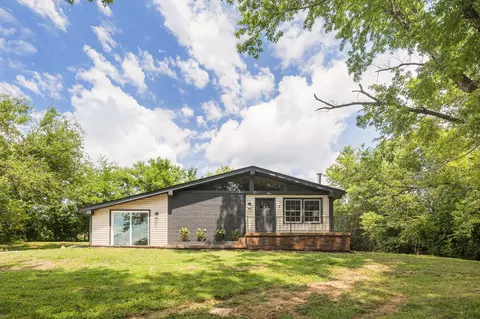 8 Washer Ln, Elmwood, TN 38560