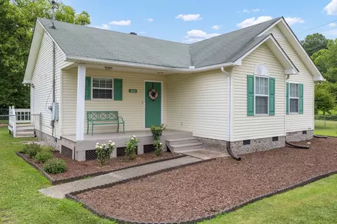 800 Mulberry Dr, Columbia, TN 38401