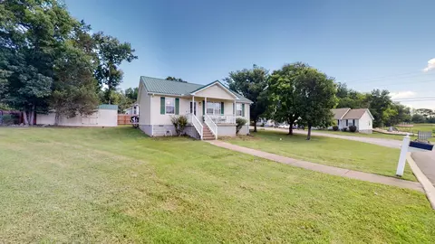 1030 Heydel Cir, Lebanon, TN 37087