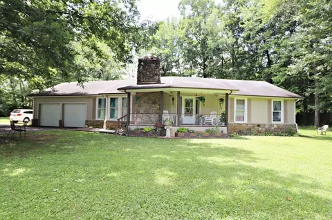 1405 N Hollis Ln, Lafayette, TN 37083