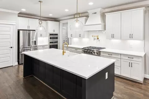 692 Nottingham Ave, Hendersonville, TN 37075