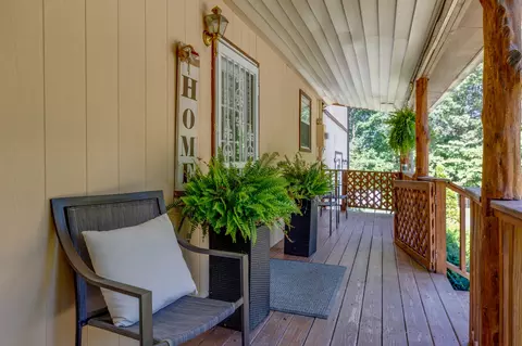 1195 Singleton Rd, Dickson, TN 37055