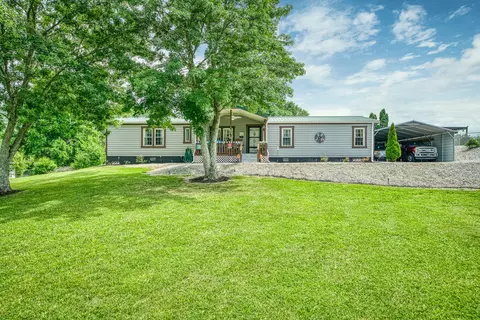 1729 Country Club Rd, Sparta, TN 38583