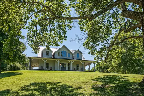 6791 Leipers Creek Rd, Columbia, TN 38401