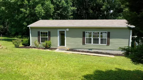 1013 Dogwood Dr, Ashland City, TN 37015