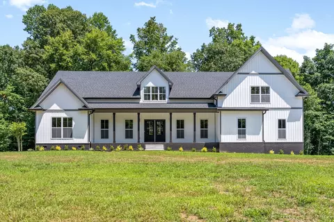 4231 Cumberland City Rd, Indian Mound, TN 37079