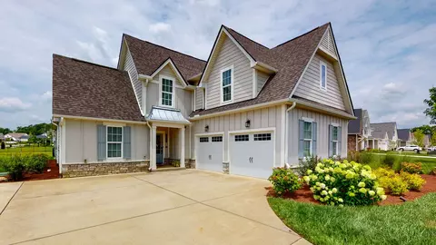 7505 Delancey Dr, College Grove, TN 37046