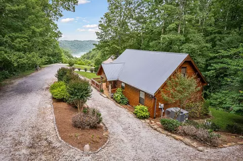160 Fawn Pl, Smithville, TN 37166