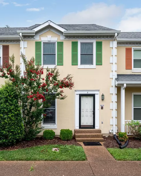 609 Boyd Mill Ave #7, Franklin, TN 37064