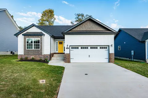 50 Cardinal Creek Dr, Clarksville, TN 37042