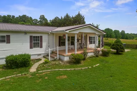 368 Bishop Troutt Rd, Westmoreland, TN 37186