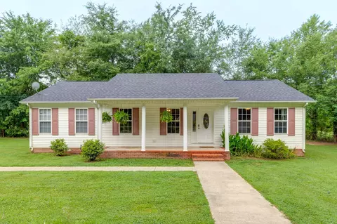 205 Townsend Ln, Erin, TN 37061