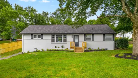 2701 Mailan Dr, Nashville, TN 37206