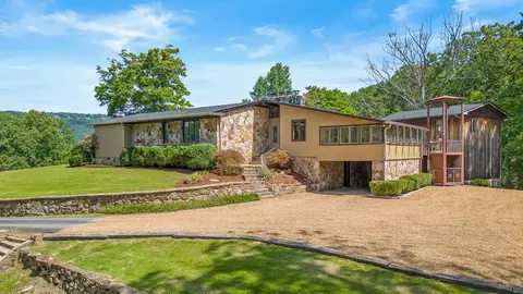 22 Shinbone Valley Rd, Menlo, GA 30731