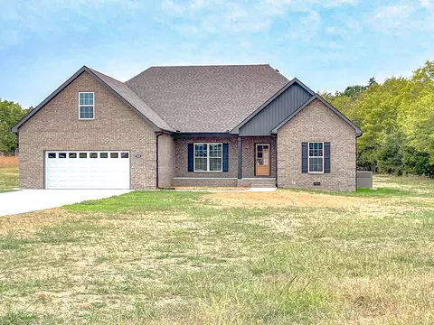395 Honeybee Dr, Unionville, TN 37180
