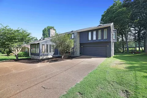 1024 Flintlock Ct, Nashville, TN 37217