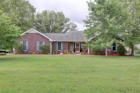 304 Harold Dr, Clarksville, TN 37040