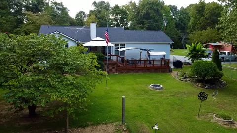 583 White Pine Dr, Centerville, TN 37033 photo 3