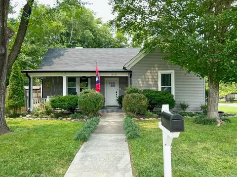 213 3rd Ave, Columbia, TN 38401