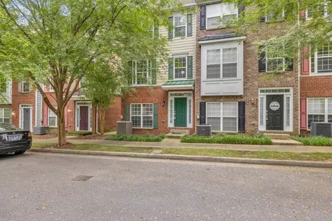 8230 Lenox Creekside Dr, Antioch, TN 37013