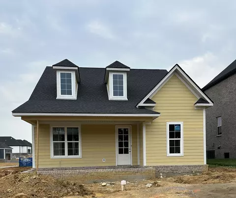 137 Willow Bend Dr, Hendersonville, TN 37075