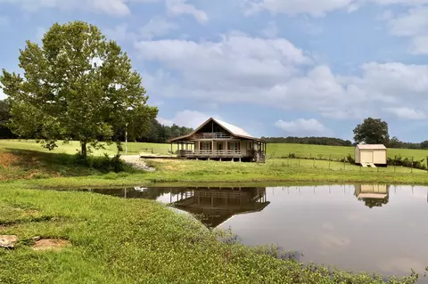 730 Railroad Bed Pike, Summertown, TN 38483