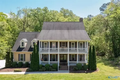 128 Mcnary Drive Dr, Scottsboro, AL 35769