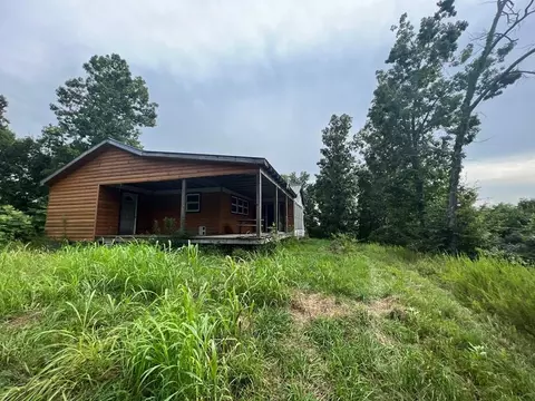 600 Beaver Ln, Gainesboro, TN 38562