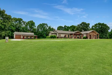 4454 Clarence Murphy Rd, Springfield, TN 37172 photo 2