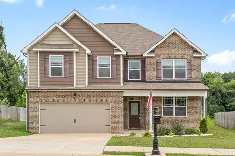 1300 Black Oak Cir, Clarksville, TN 37042