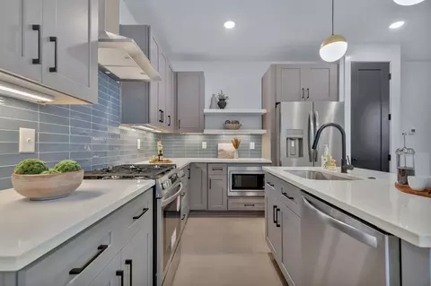 2010 14th Ave N UNIT A, Nashville, TN 37208
