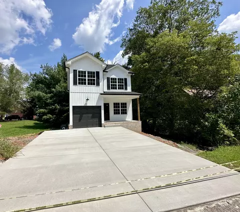 412 S Aztec Dr, White House, TN 37188