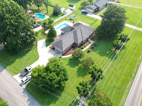 230 Haynes Dr, Murfreesboro, TN 37129
